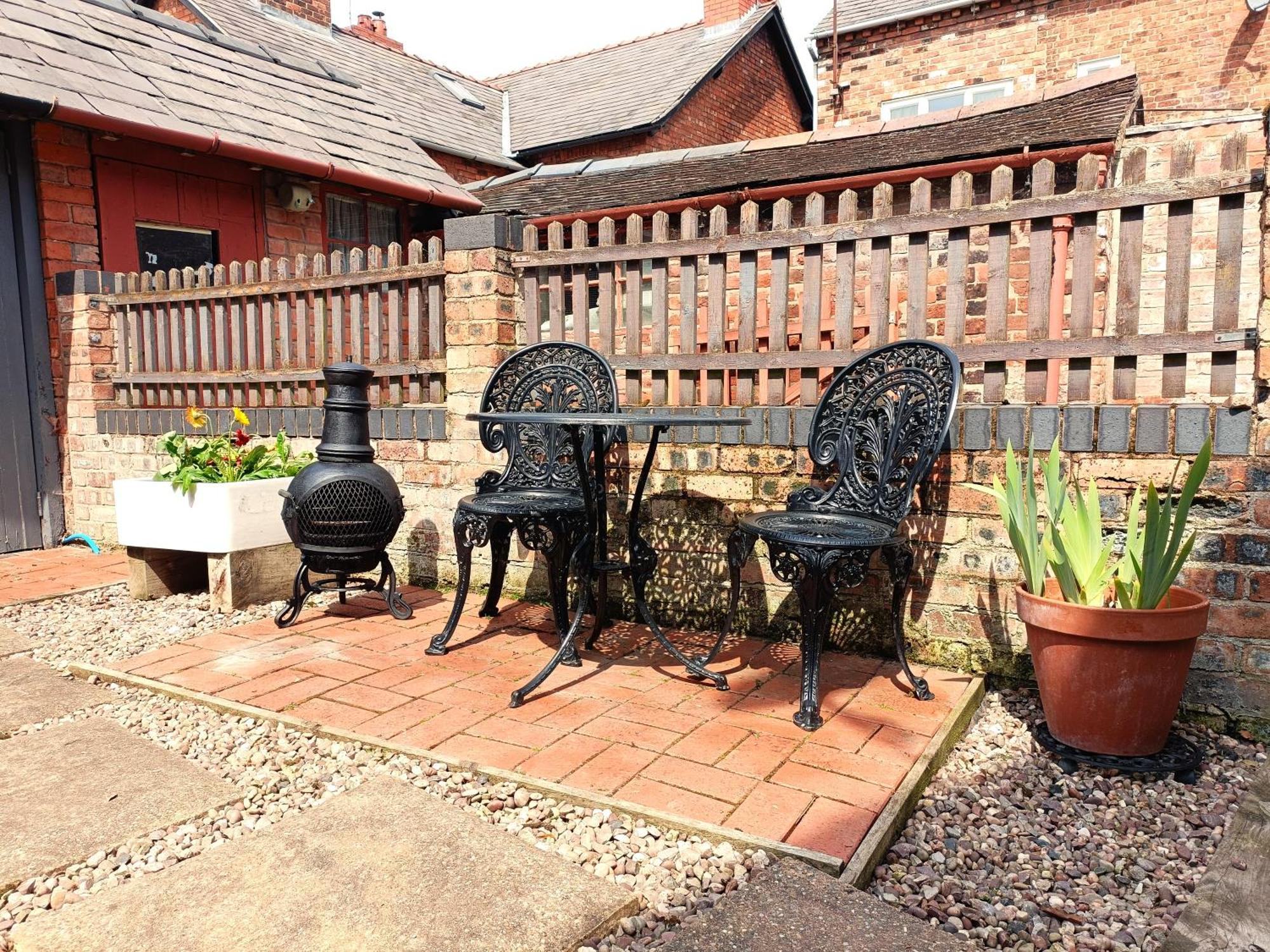 Charming Terrace Home In Whitchurch Whitchurch  Bagian luar foto