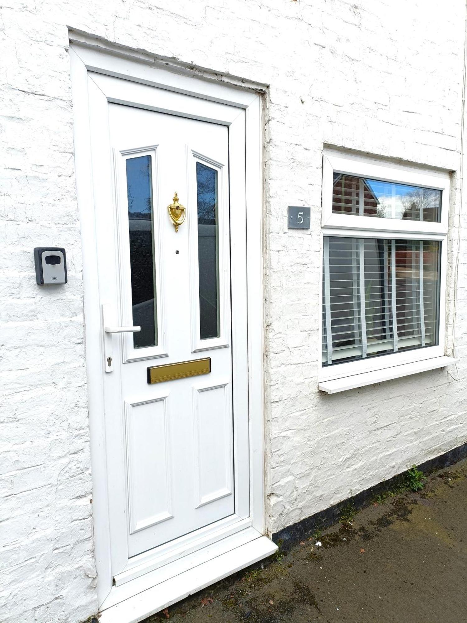 Charming Terrace Home In Whitchurch Whitchurch  Bagian luar foto